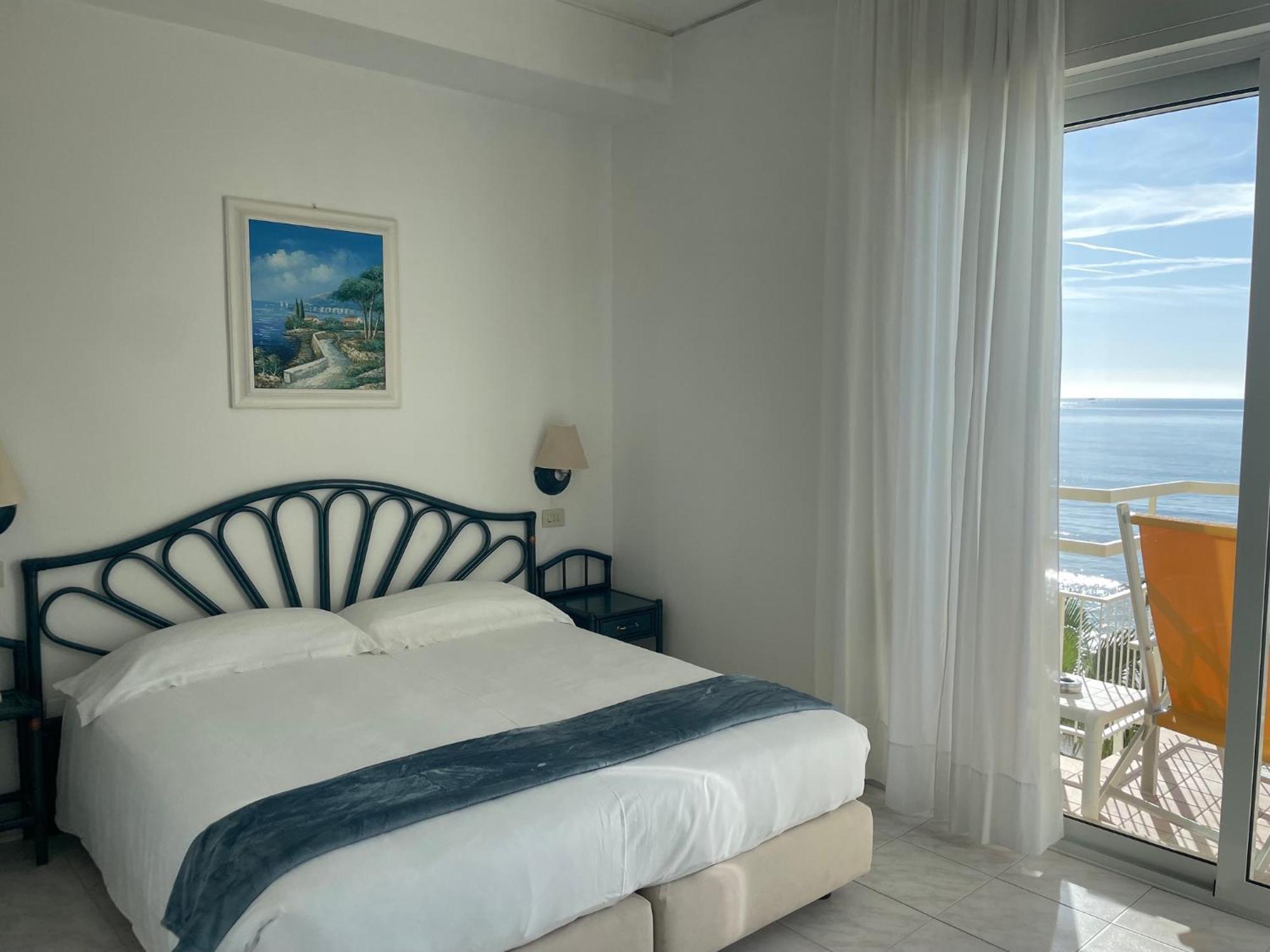 Hotel Miramare Diano Marina Eksteriør bilde
