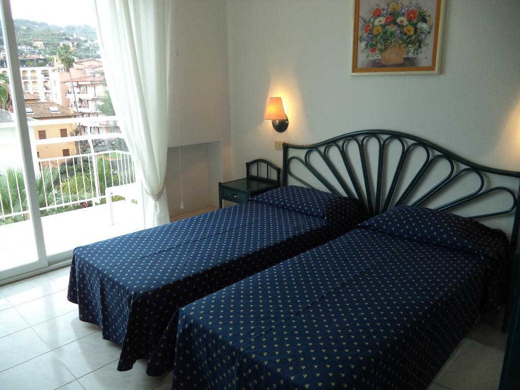 Hotel Miramare Diano Marina Eksteriør bilde